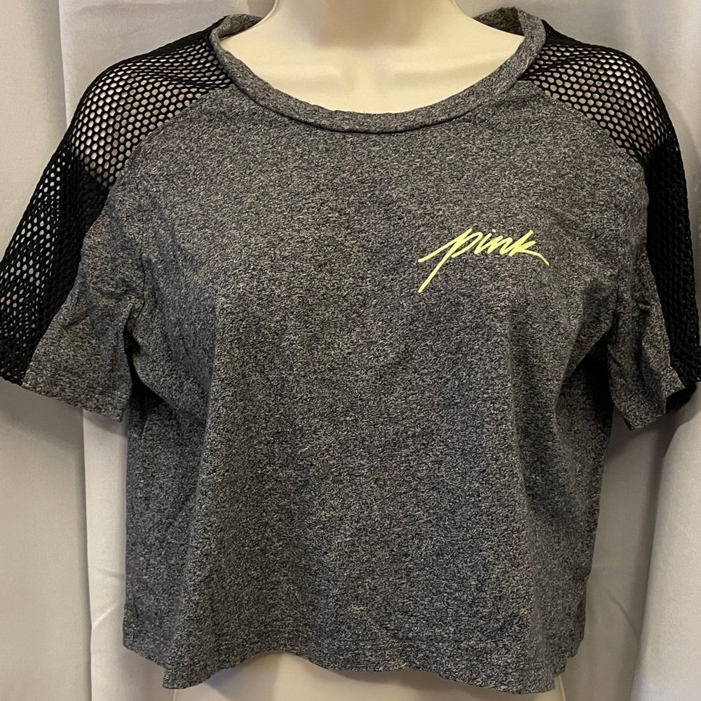 LOVED VS Pink - Cropped mesh shoulder t shirt - Gray - Medium